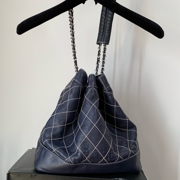 CHANEL Navy Drawstring Lambskin Diamond Stitched Bucket Bag with Medallion - Picture 3 of 17